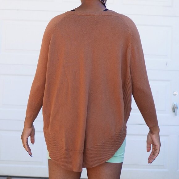 EXPRESS Terracotta Brown Rounded Hem Raglan Sweater - Size XS (NWOT) - Picture 2 of 14